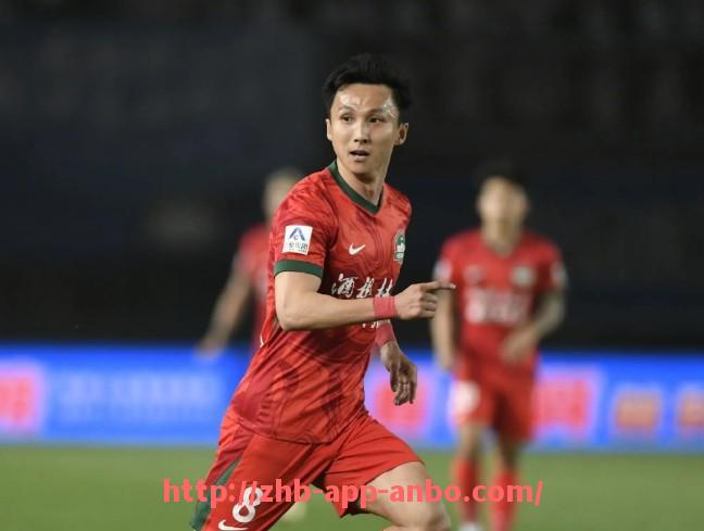 安博体育app下载-法甲主教练战术调整策略：应对不同对手的战术部署